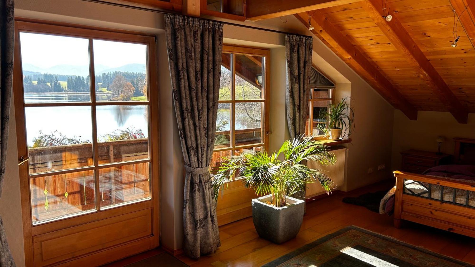 Direkt Am Mit Bergblick Apartment Seeg